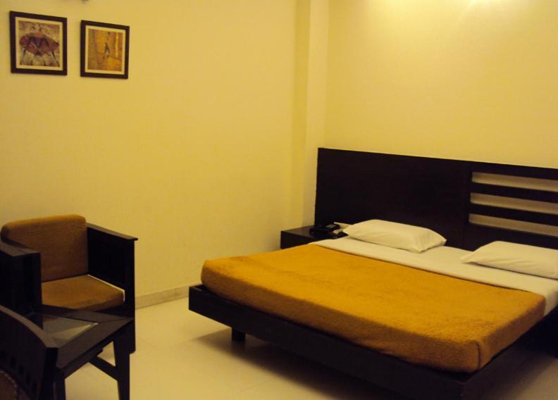 Aman Deluxe Hotell New Delhi Exteriör bild