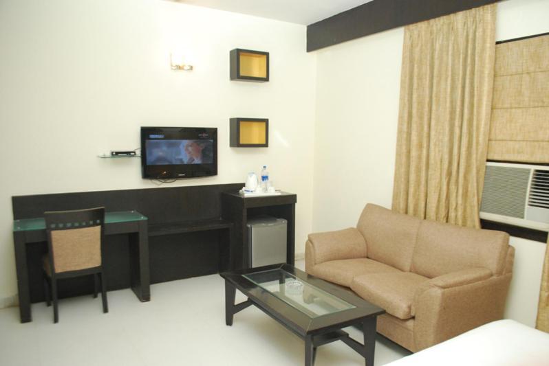 Aman Deluxe Hotell New Delhi Exteriör bild